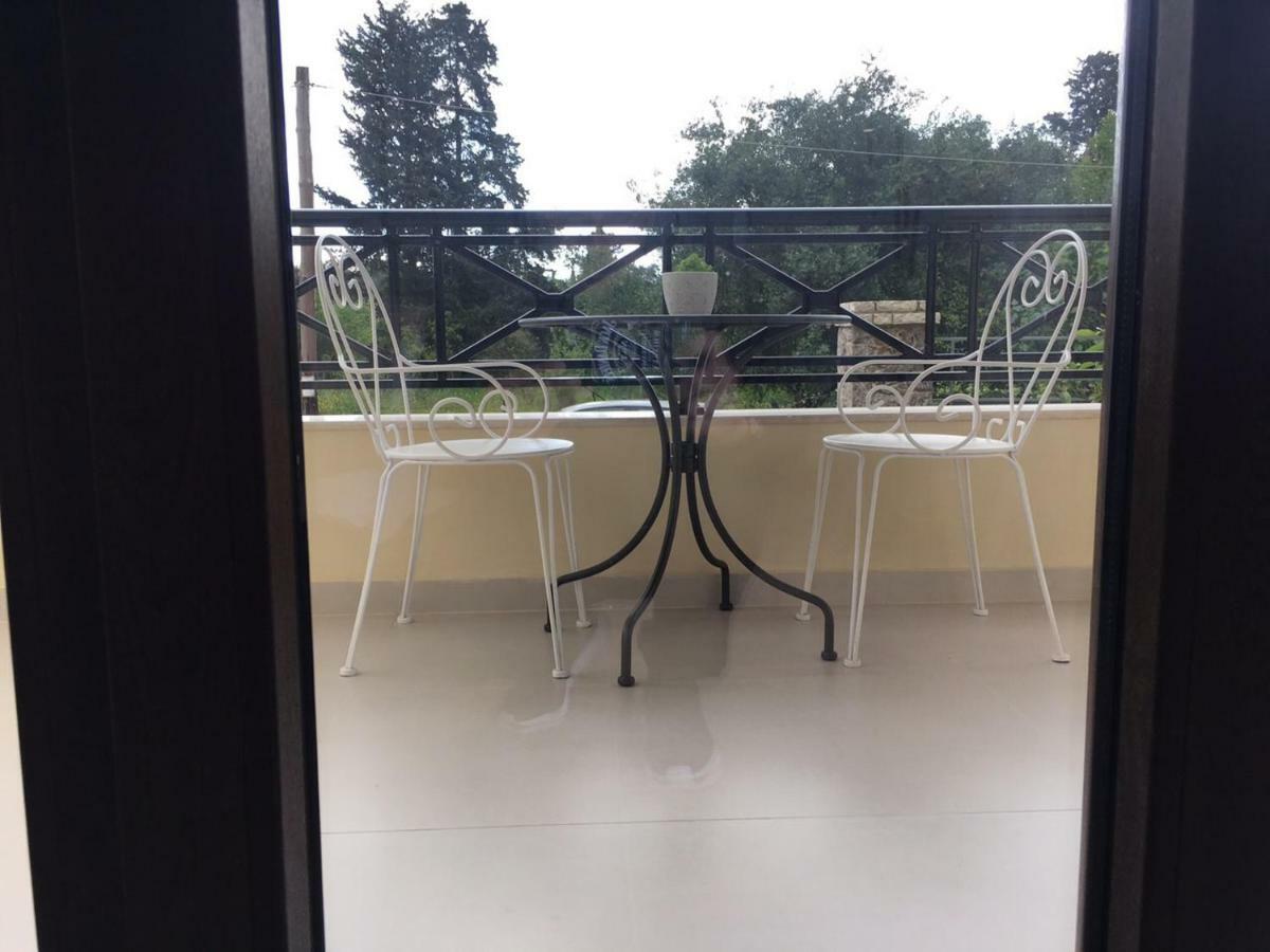 The Little Luxury Apartment Ypsos